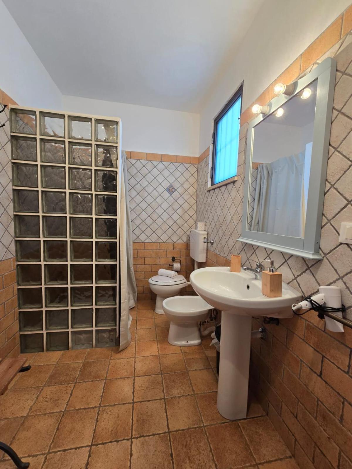 B&B Casa Cavarra Portopalo Di Capo Passero Bagian luar foto