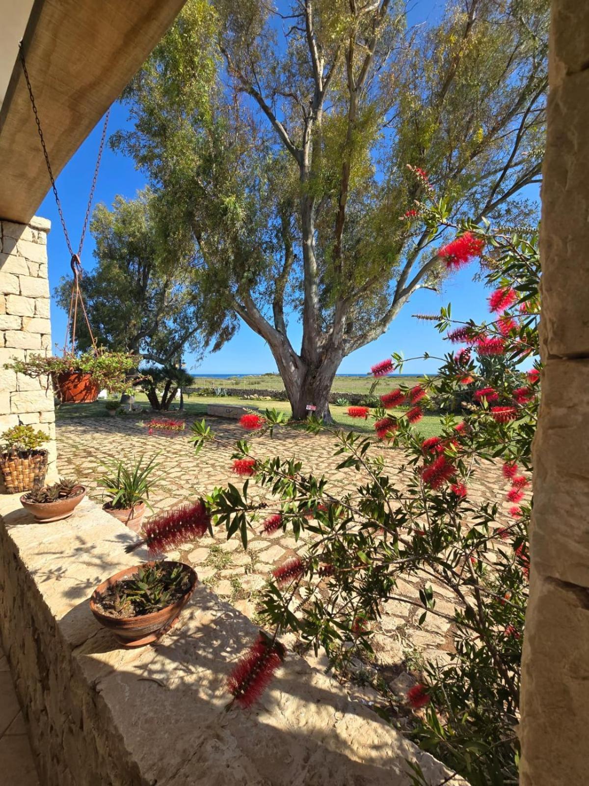 B&B Casa Cavarra Portopalo Di Capo Passero Bagian luar foto