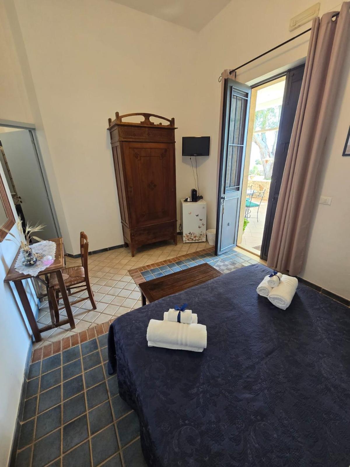 B&B Casa Cavarra Portopalo Di Capo Passero Bagian luar foto