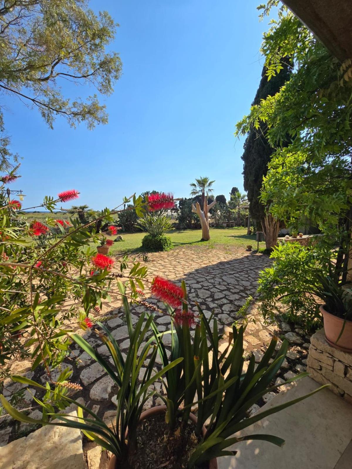 B&B Casa Cavarra Portopalo Di Capo Passero Bagian luar foto